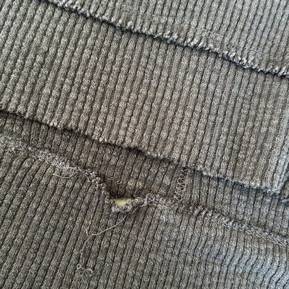 Free People x We The Free Moon Daisy Pullover Size XXS Washed Out Black - Picture 8 of 8